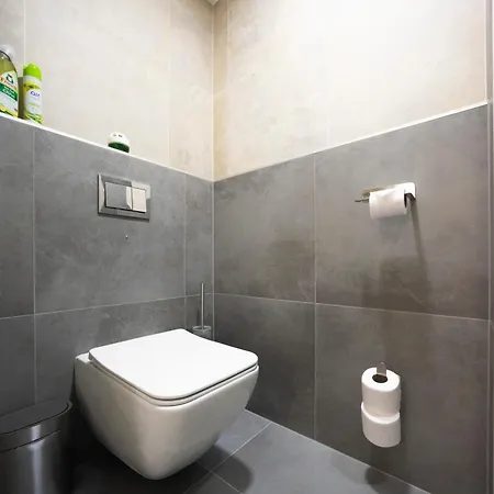 Dh Family And Whirlpool 3kk - Videnska 2 Apartment